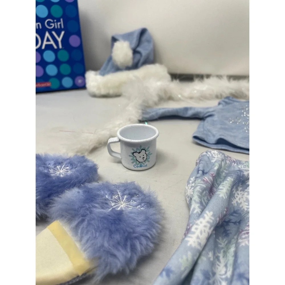 American Girl Snowflake Pajamas Set 2003 w/ Hat‎ Scarf Slippers Mug & Box